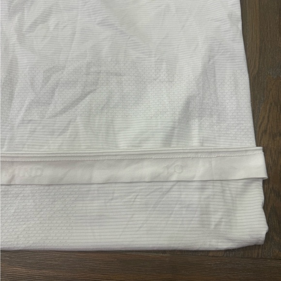 Lululemon Swiftly Tech 2.0 - Picture 6 of 6